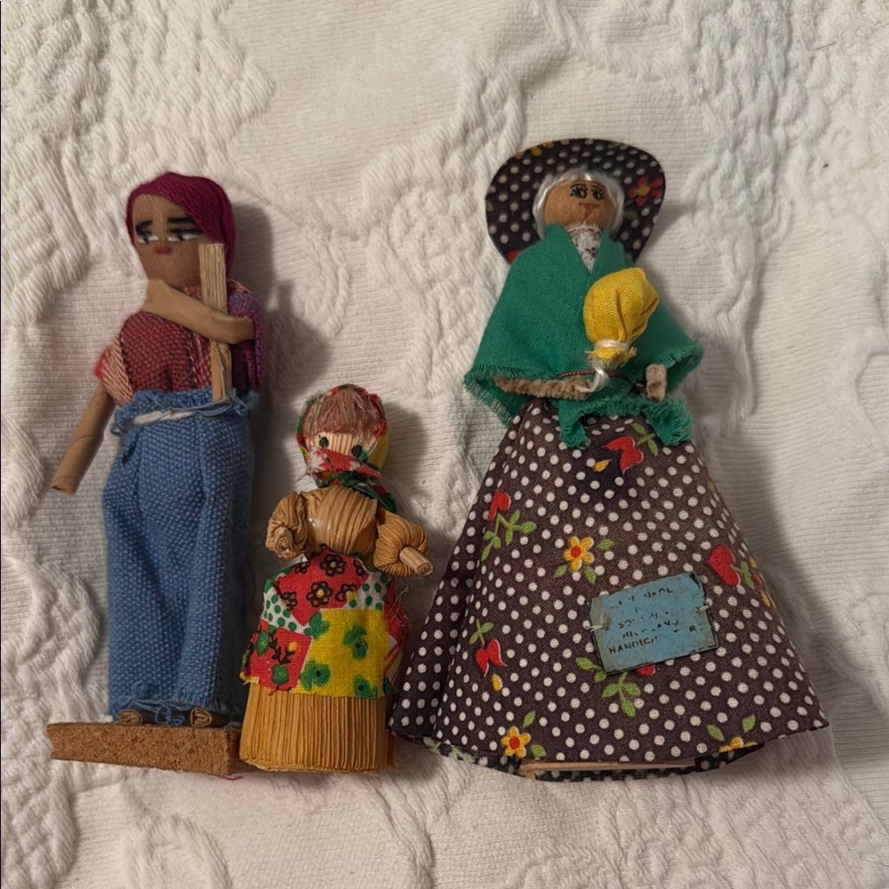Handcrafted Folk Art Dolls Set